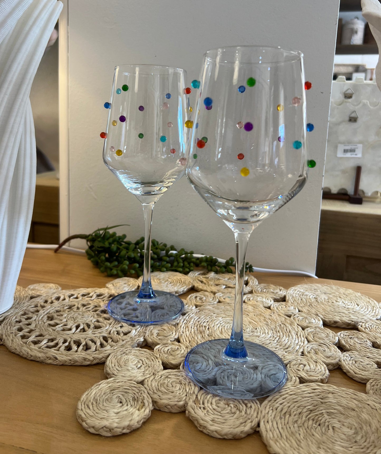 Polka dot wine glasses - set of 2