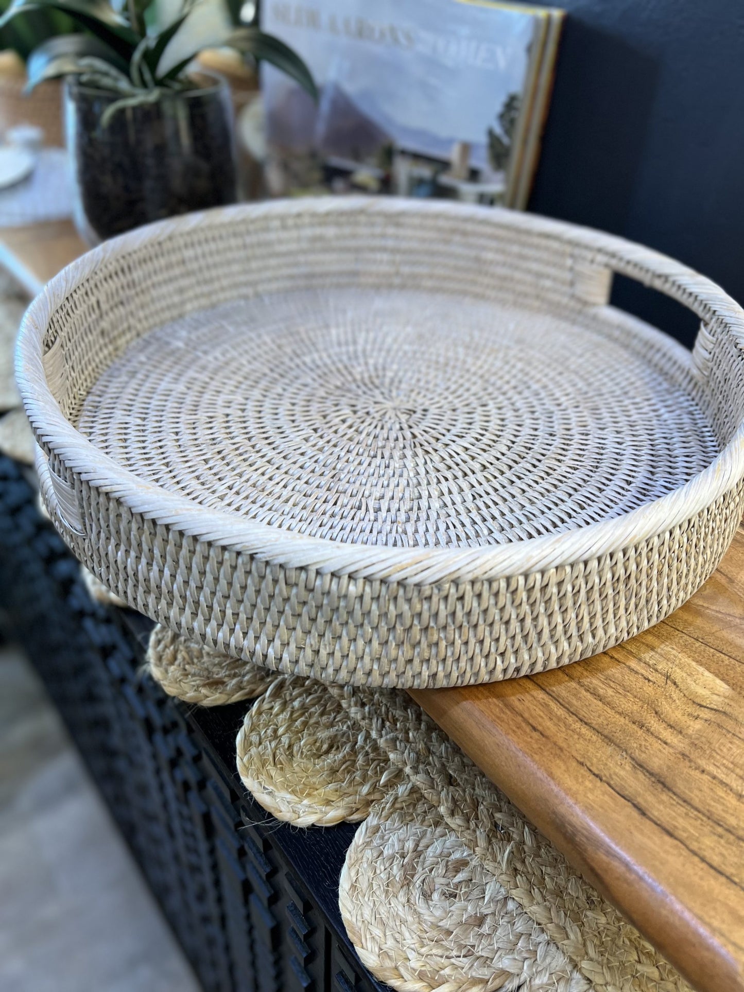 Round Tray with Handles - White Wash