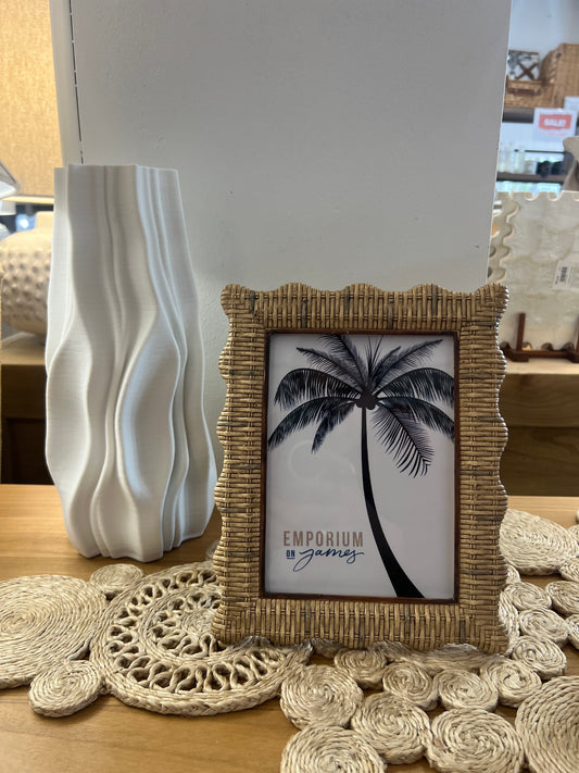Rattan Wavy Photo Frame