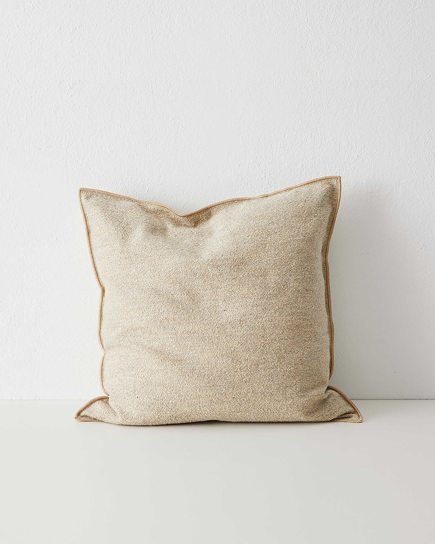 Alberto Cushion